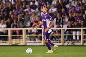 Rugani in azione con la maglia della Fiorentina